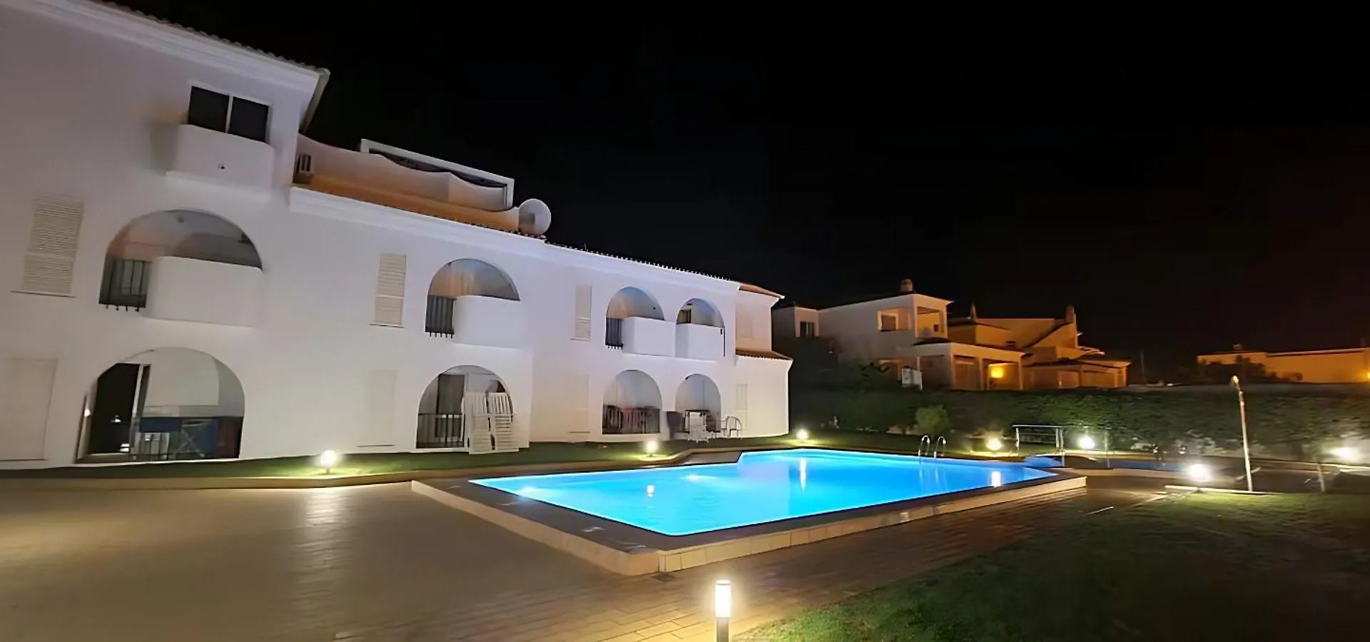 Sao Rafael Village 2 Bedroom With A Pool Albufeira